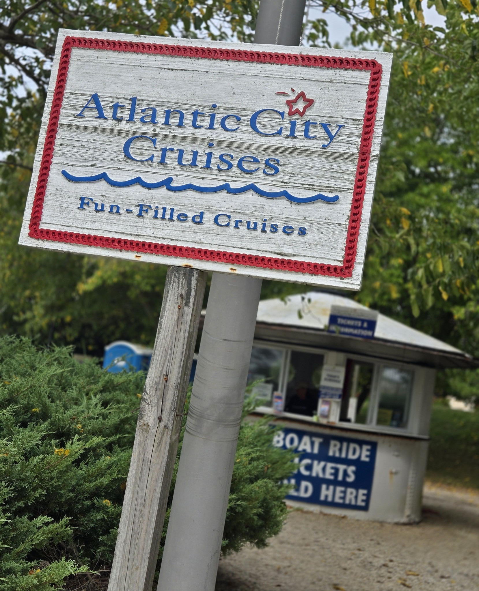 Atlantic City Cruises, 800 N New Hampshire Ave. (Atlantic City, NJ)