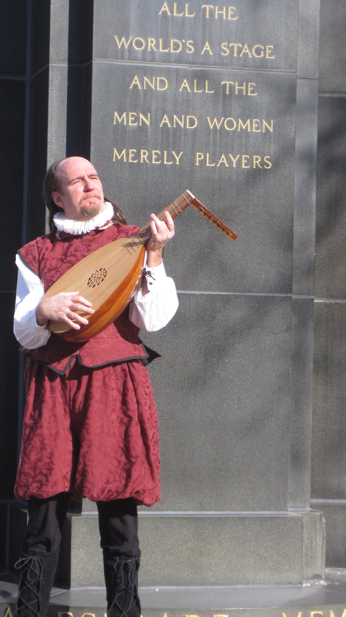 Parkway Central Library, 1901 Vine St